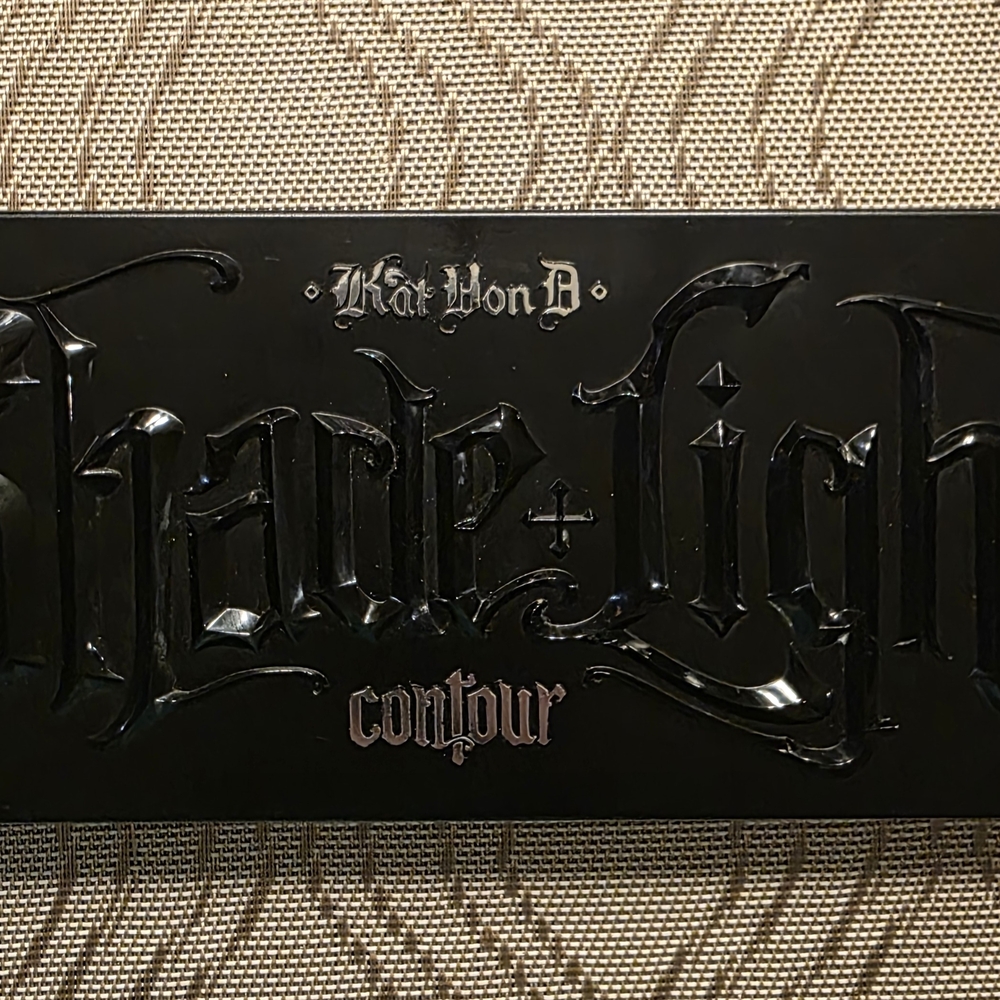 Kat Von D Shade + Light Contour Palette